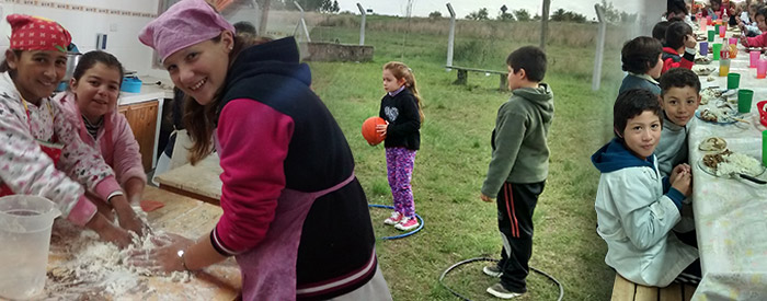 ANU-AR | El Área de Acción Social visitó la Escuelita de Médanos